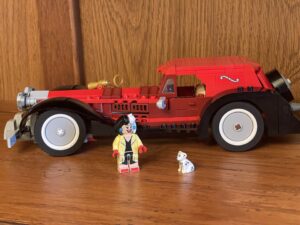 LEGO Cruella De Vil’s Car (43277) Review: A 101 Dalmatians Must-Have