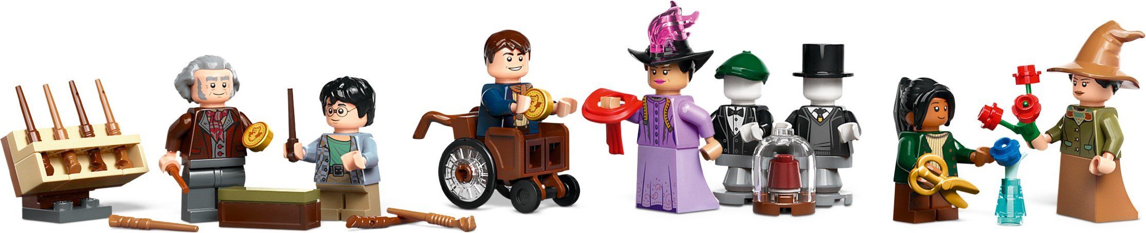Ollivanders & Madam Malkin's Robes (76439) – $63 | Image 4
