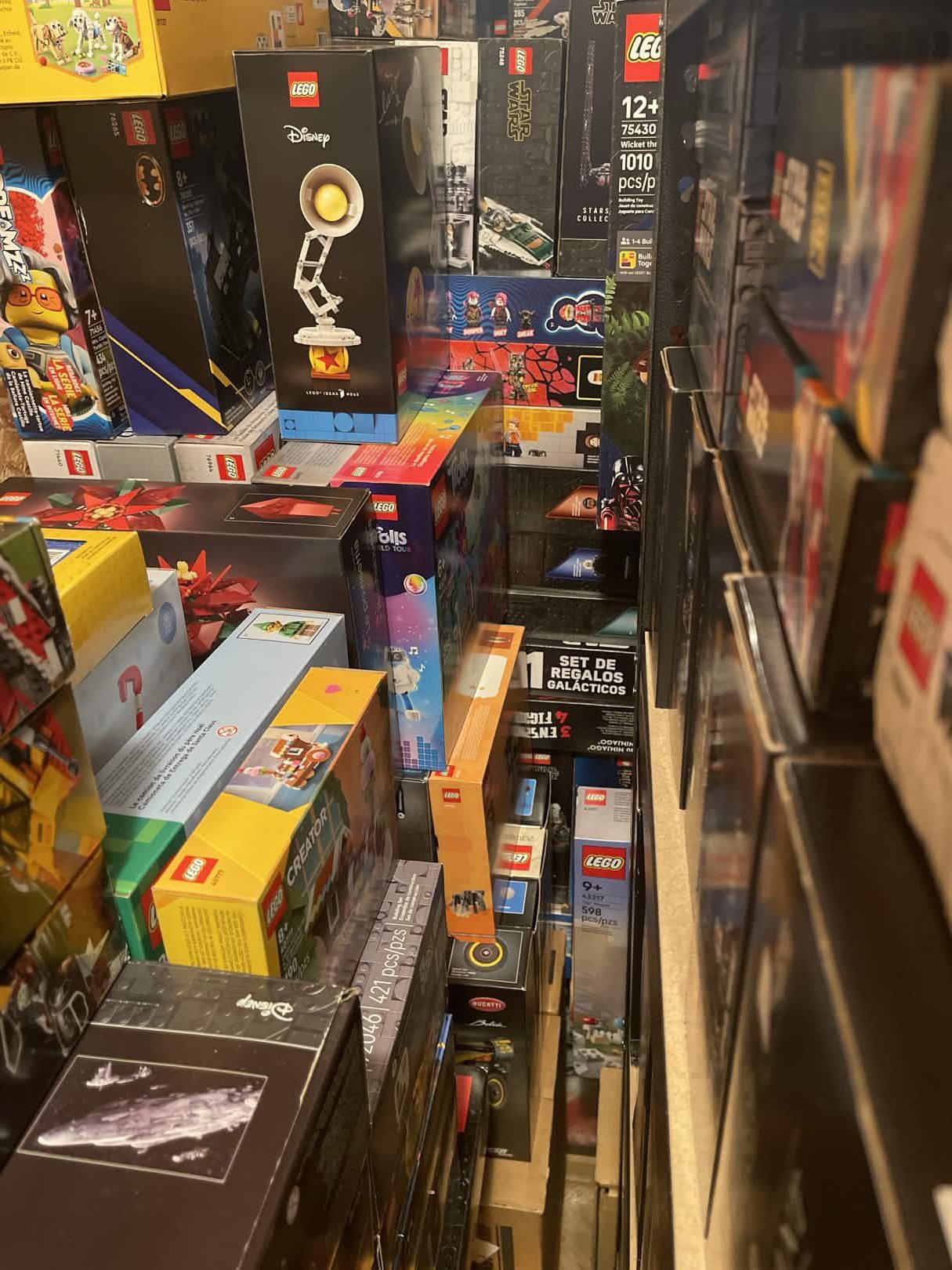 StudSource LEGO collection