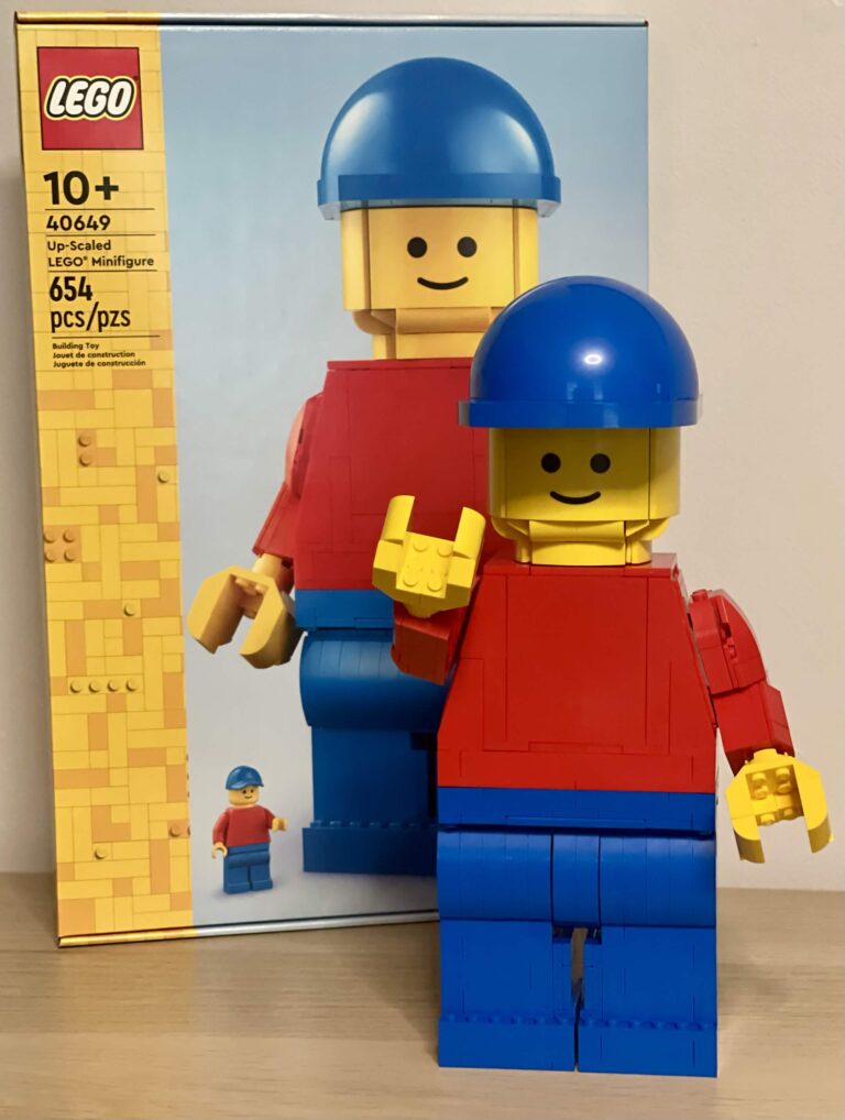 LEGO 40649 Up-Scaled Minifigure Review: The Classic Guy Has a Secret