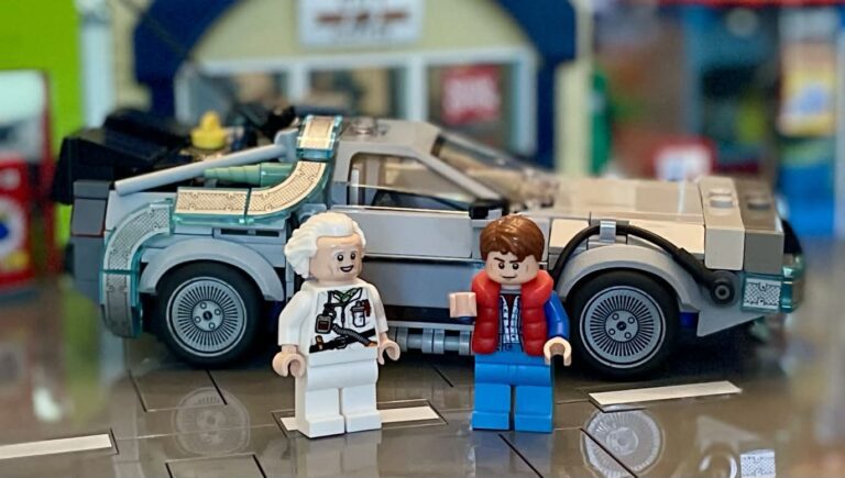 LEGO Back to the Future Time Machine Review (77256)