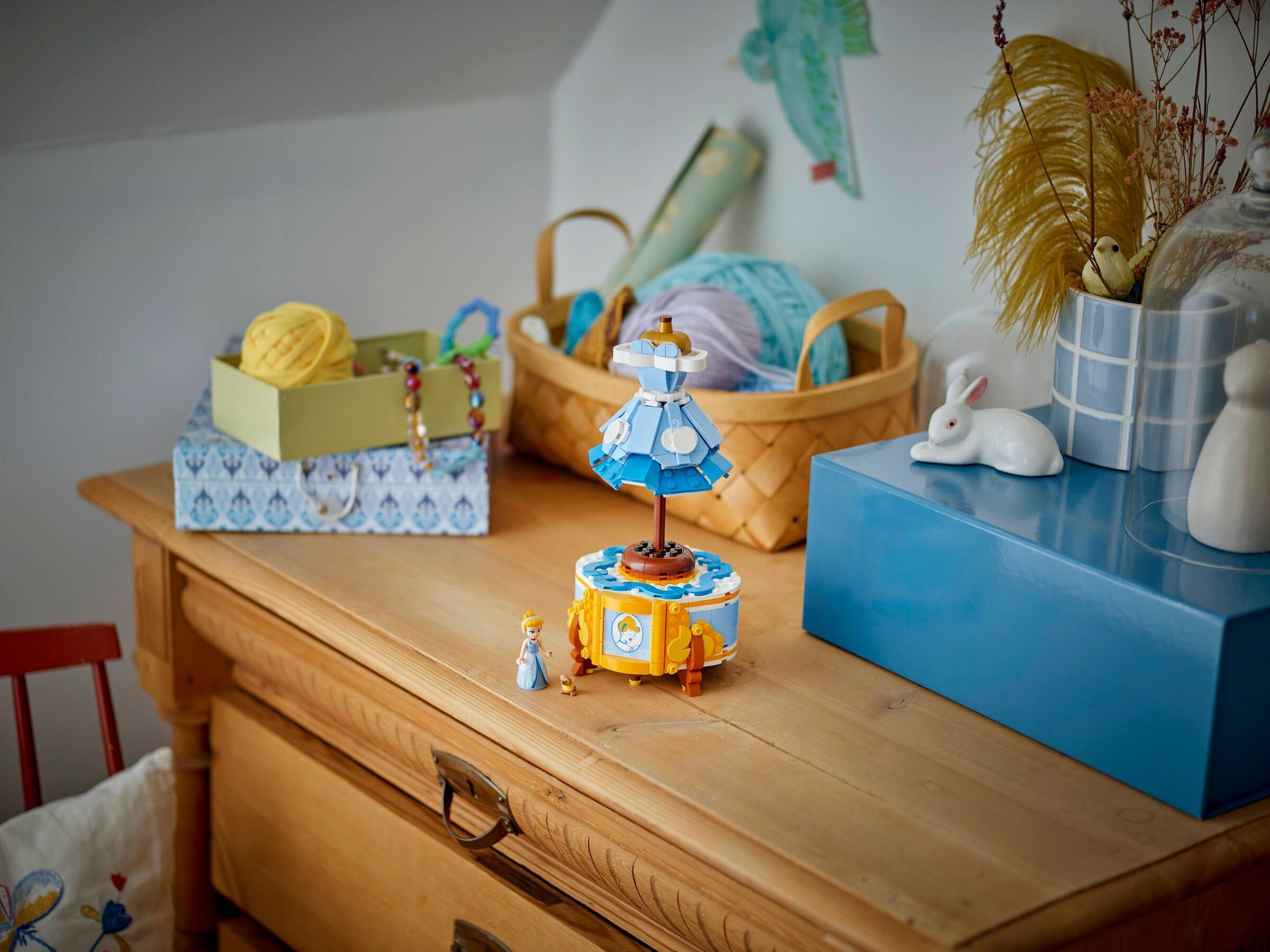 Cinderella's Dress (43266) – $25 | Image 5