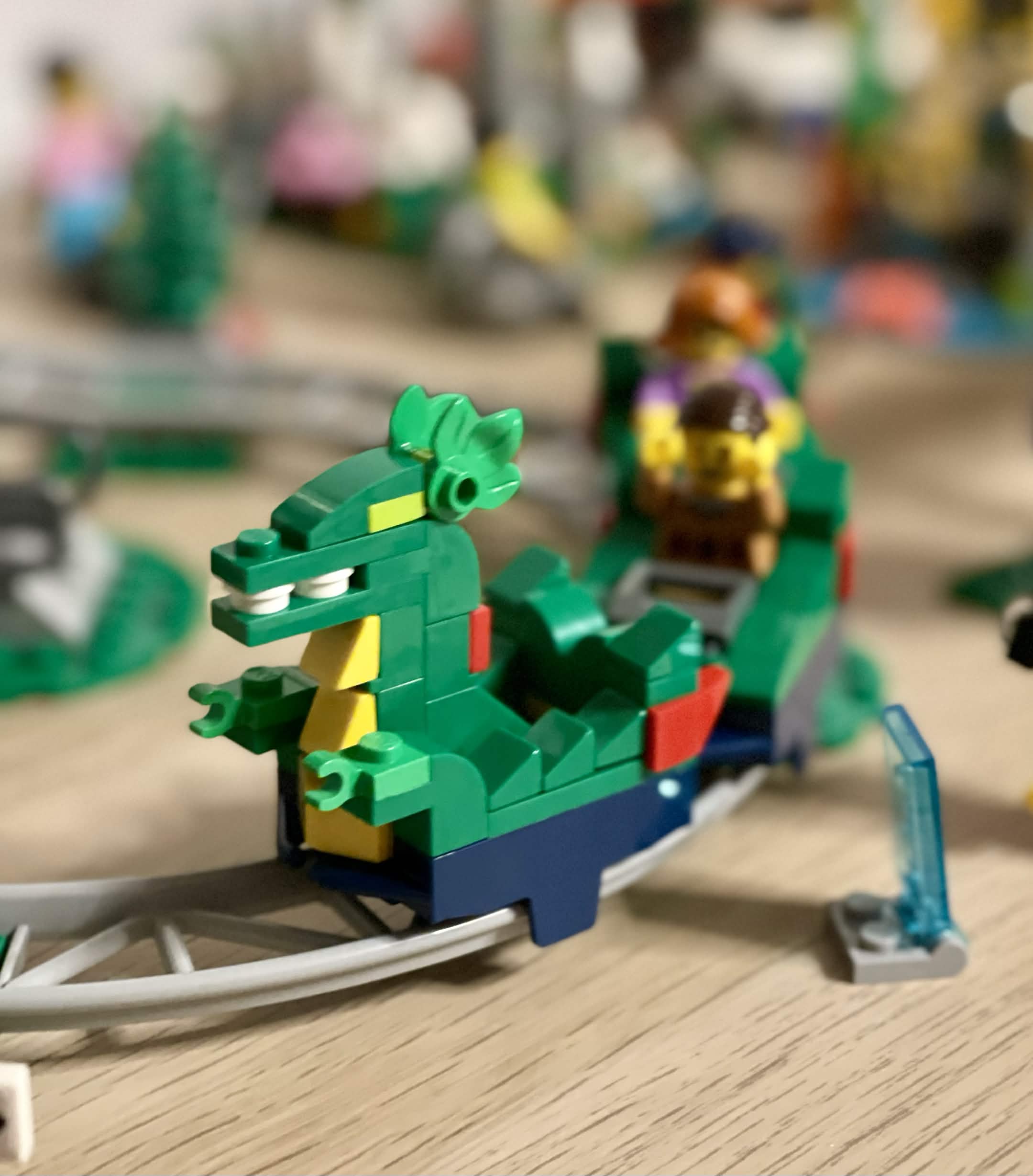 LEGO 40346 LEGOLAND dragon coaster ride close-up