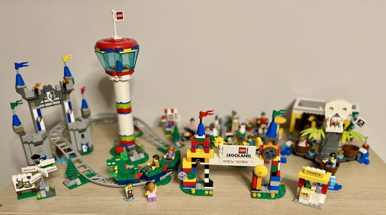 LEGO LEGOLAND Park Set Review (40346): The Best Souvenir in the Park