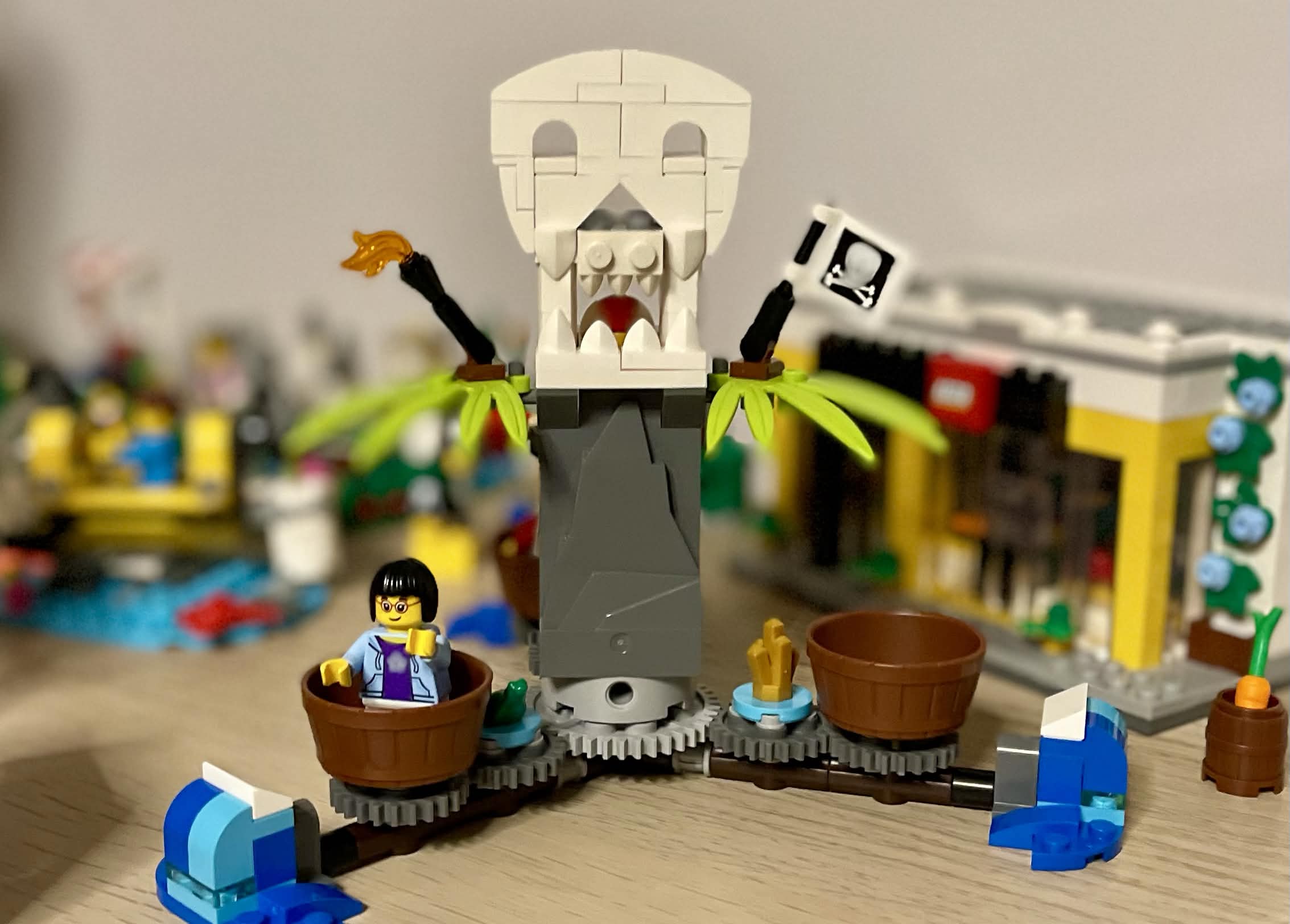 LEGO 40346 LEGOLAND pirate skull ride with gear mechanism