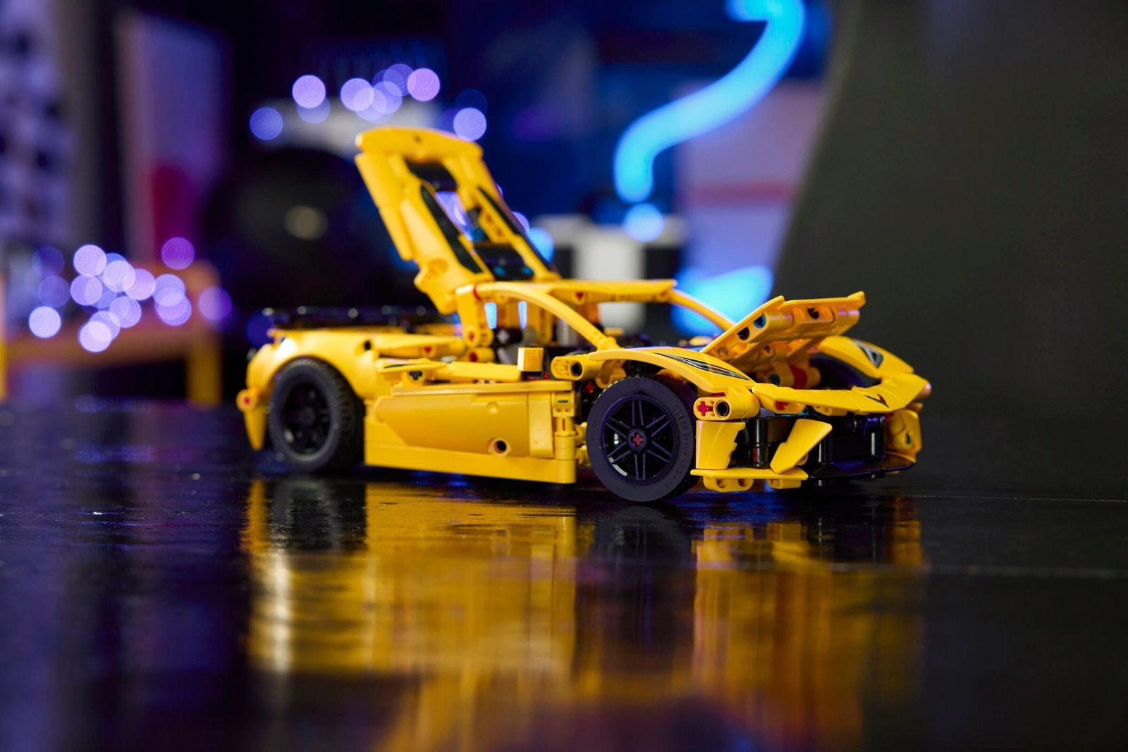 Chevrolet Corvette Stingray (42205) – $48 | Image 4